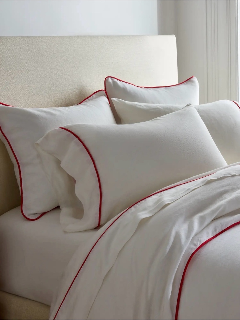 Quince WhiteDuvet Cover with Cherry Piping Trim in Full/Queen NWOT - Picture 6 of 6
